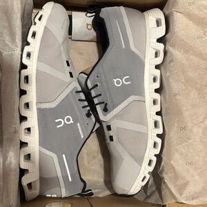 On Running Men's Light Gray Athletic Shoes